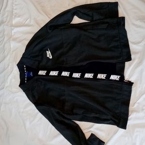 Nike women's zip up jacket, sz l, dark beautiful green color, great condition